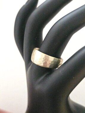 Kendra Scott Hammered Gold Ring Band with Gift Pouch Size 7.75